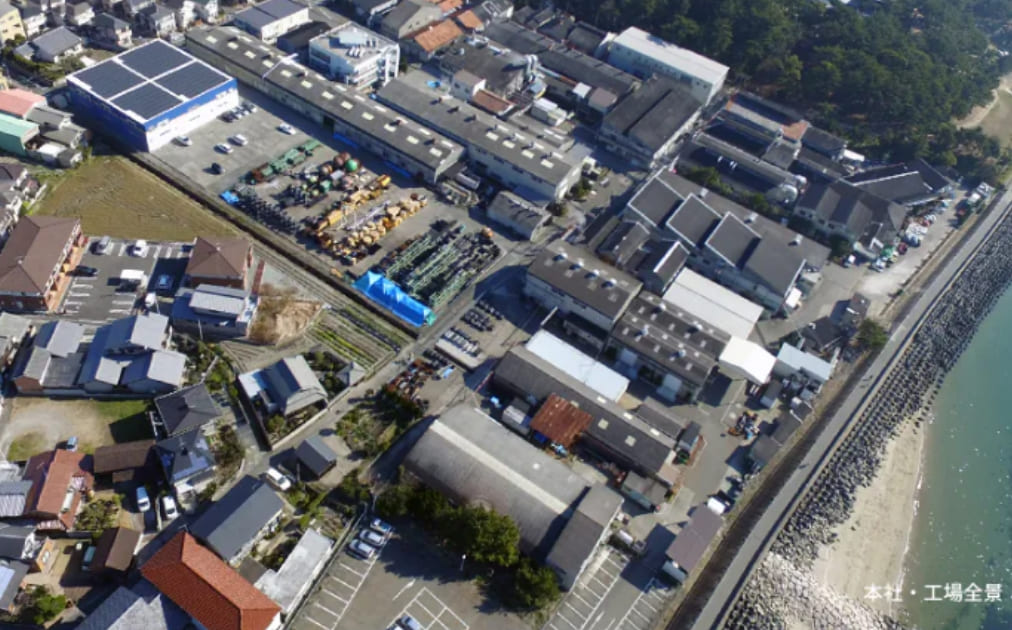 本社・工場全景